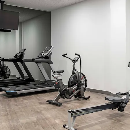 Tandem Palacio Alfama מלון דירות 4*