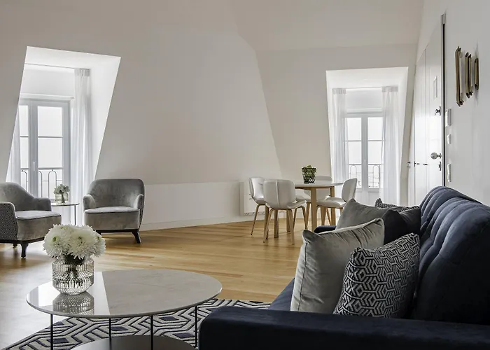 Aparthotel Tandem Palacio Alfama 4*