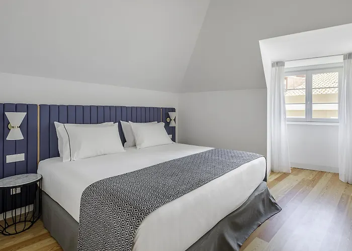 Aparthotel Tandem Palacio Alfama 4*