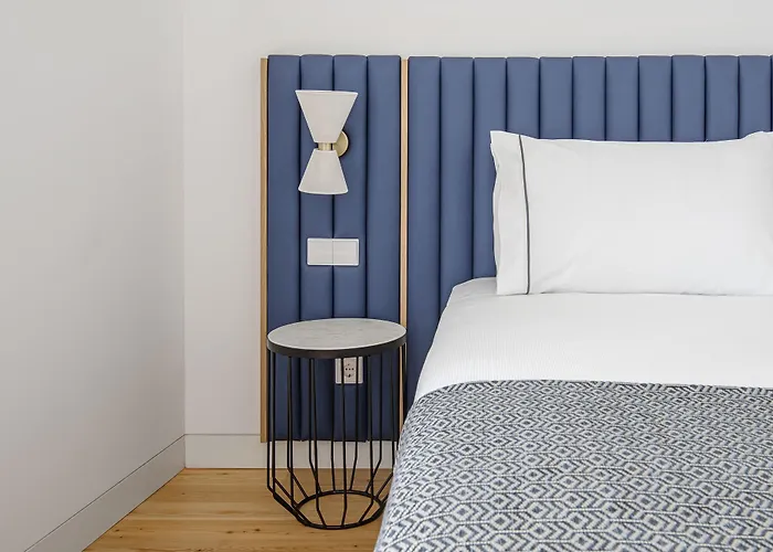 Tandem Palacio Alfama Apartahotel 4*