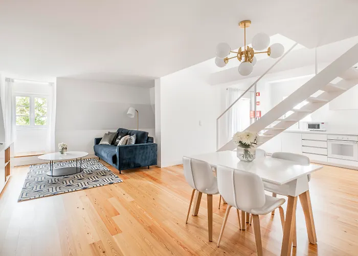 Tandem Palacio Alfama 4*