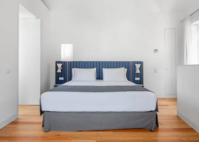 Tandem Palacio Alfama Aparthotel 4*