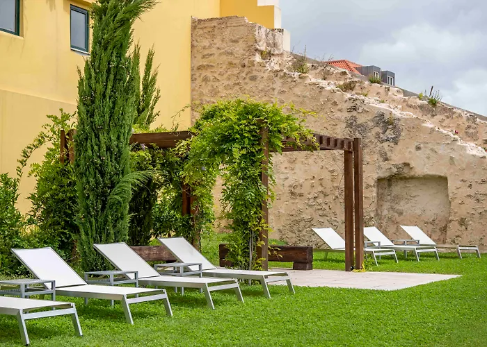 Tandem Palacio Alfama Apartahotel 4*