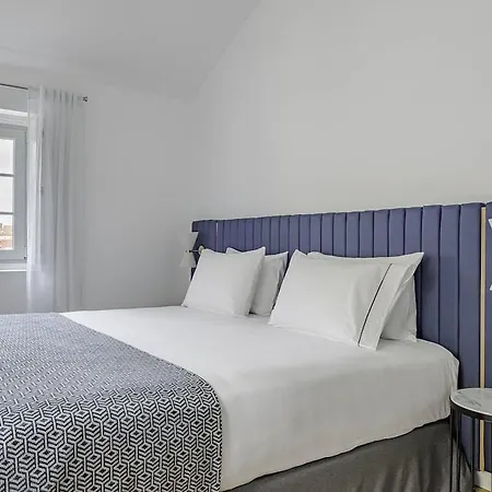 Tandem Palacio Alfama 아파트호텔 4*